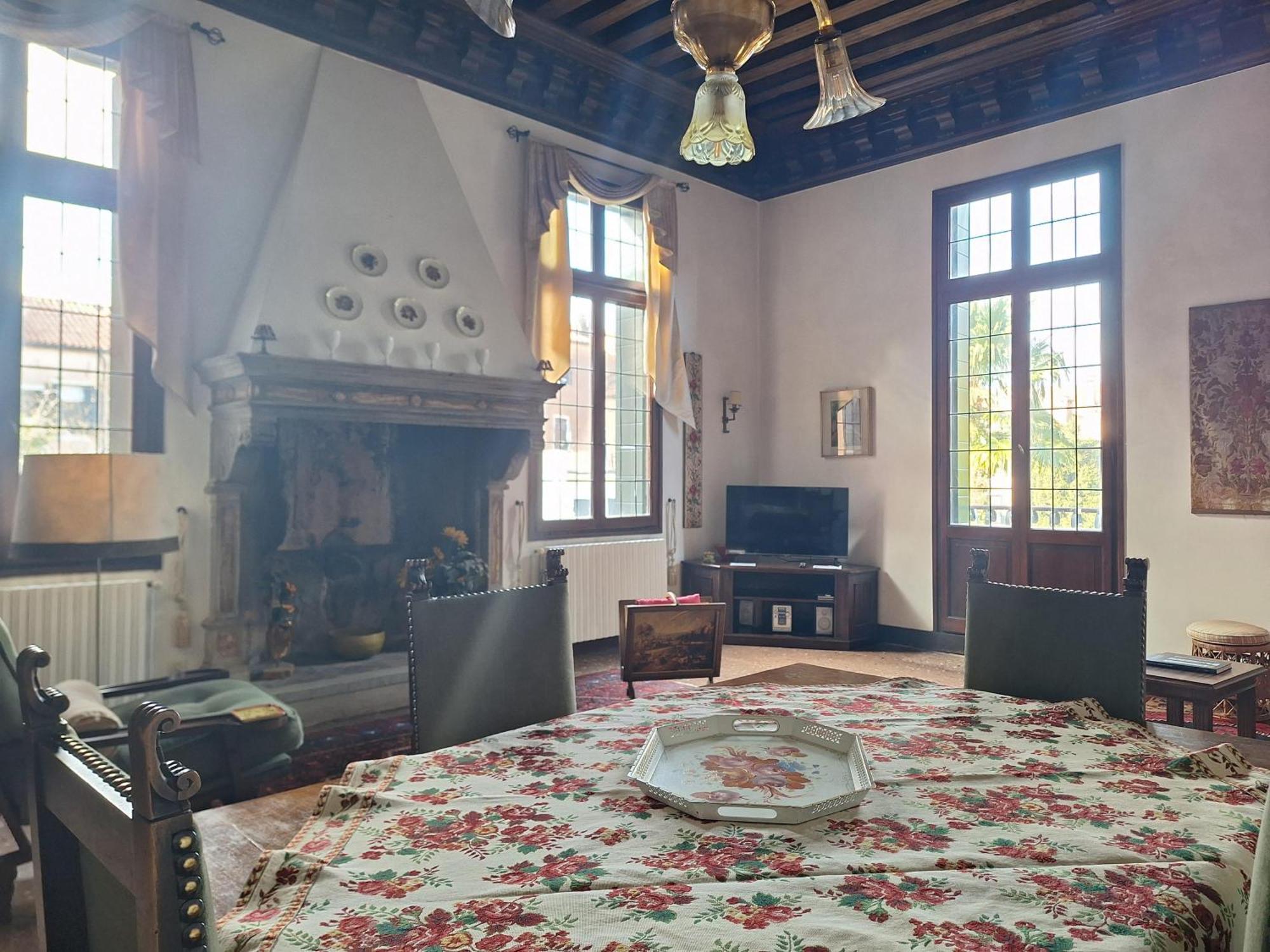 Appartamenti Inside Palazzo Foscarini Venedig Exterior foto