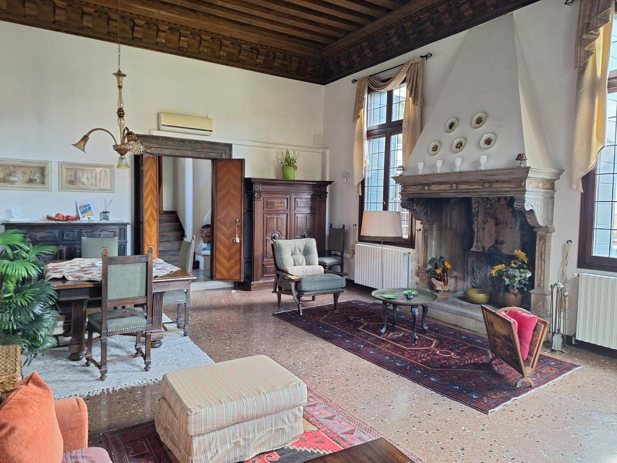 Appartamenti Inside Palazzo Foscarini Venedig Exterior foto