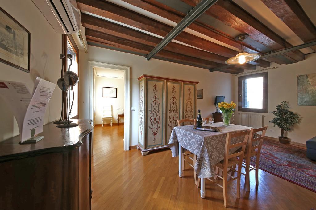 Appartamenti Inside Palazzo Foscarini Venedig Exterior foto