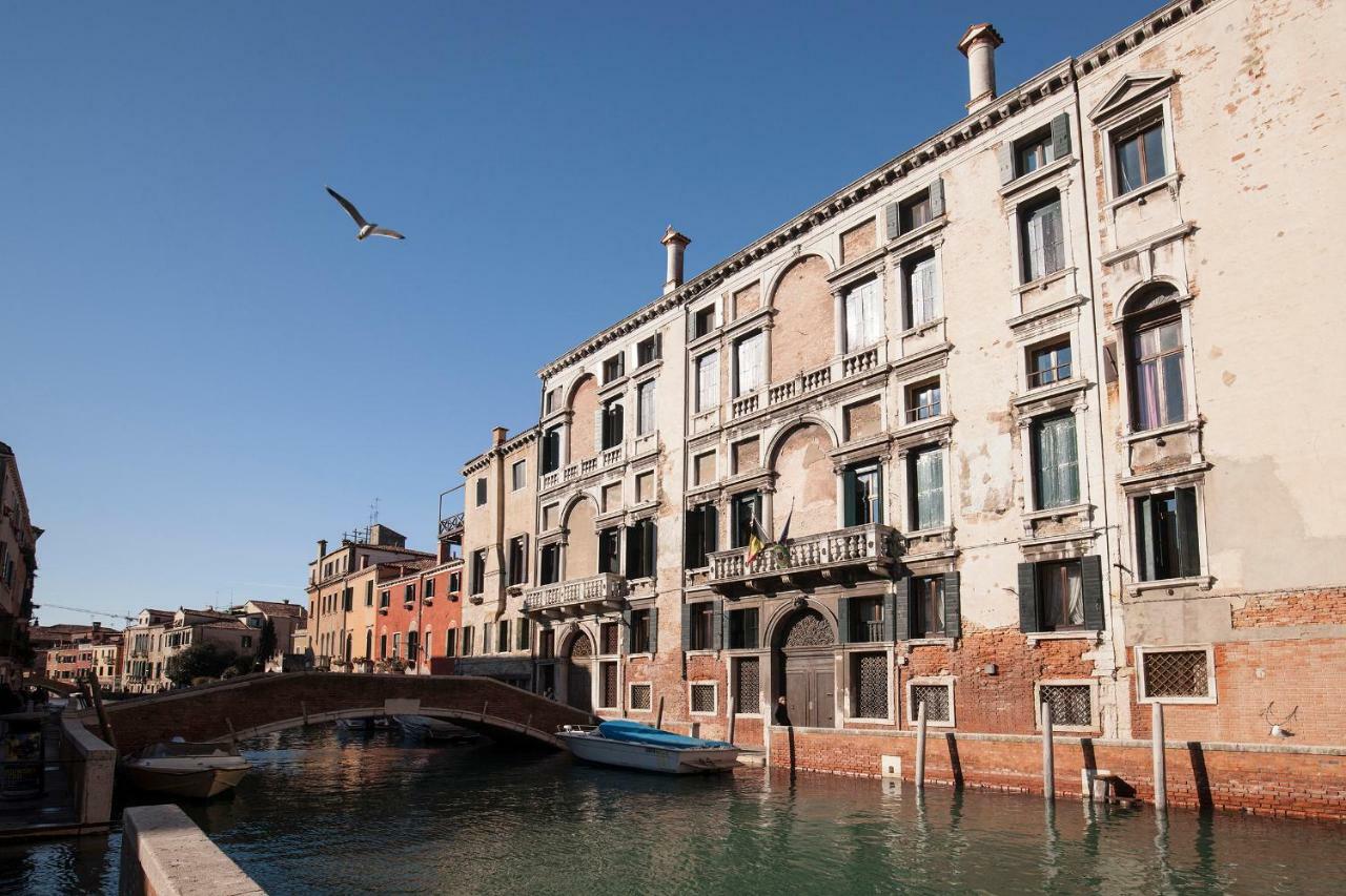 Appartamenti Inside Palazzo Foscarini Venedig Exterior foto